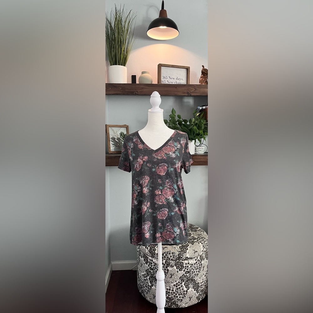 Lularoe Christy T Floral V-Neck Women's Top